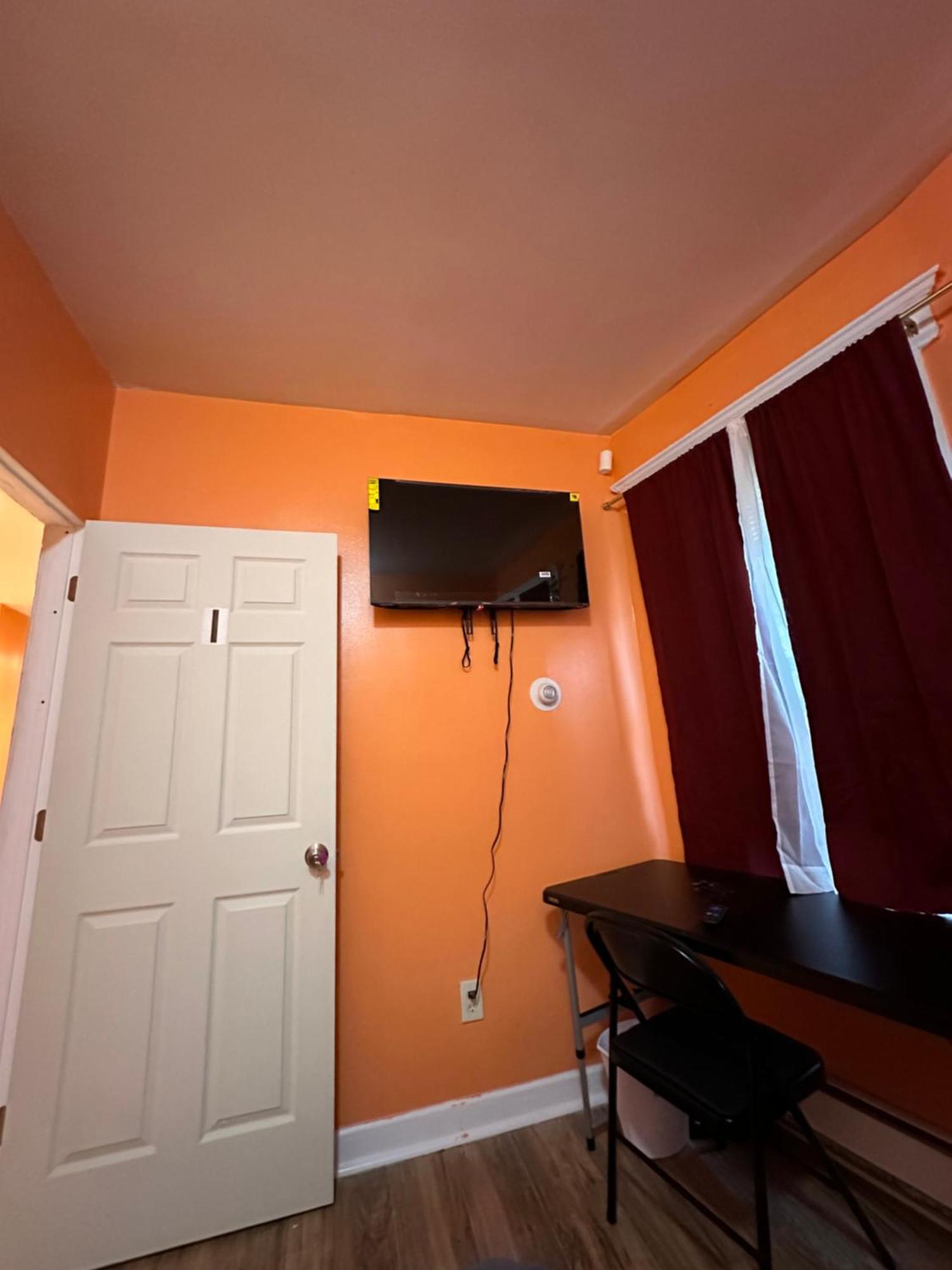Fidellia Iron Room, Queen Bed Minutes From Newark Liberty International Airport And Newark Penn Station المظهر الخارجي الصورة